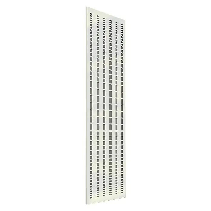 Szagato Designheizkörper Broken Mirror 3 - B x H: 470 x 1.800 mm, Wärmeleistung bei Vorlauftemperatur von 75 °C (D: 50): 1.118 W, Moonstone-Grau/Weiß, Ohne Handtuchhalter - Ein schlankes, rechteckiges, silbernes Regal mit regelmäßig angeordneten quadratischen Aussparungen, das moderne Design und Funktionalität vereint.