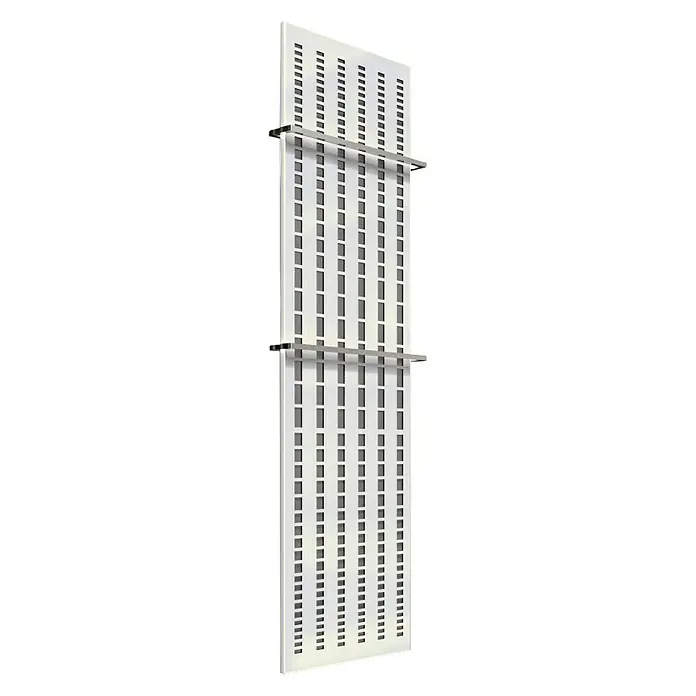 Szagato Designheizkörper Broken Mirror 3 - B x H: 470 x 1.800 mm, Wärmeleistung bei Vorlauftemperatur von 75 °C (D: 50): 1.118 W, Moonstone-Grau/Weiß, Mit 2 Handtuchhalter (15 mm) - Abbildung eines weißen Heizkörpers mit Löchern und zwei Handtuchhaltern. Dieser Heizkörper ist ideal für jedes moderne Badezimmer.