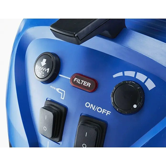 Nilfisk Elektro-Nass- & Trockensauger Multi II 30 T Inox VSC - 1.400 W, Behältervolumen: 30 l, Halbautomatisch - Nahaufnahme der blauen Bedienfeld-Elemente eines Wagner Airless-Farbspritzgeräts, einschließlich Knöpfe und Schalter.