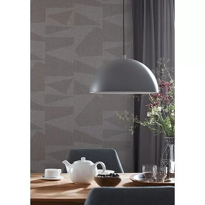SCHÖNER WOHNEN-Kollektion Vliestapete - Grau/Beige, Grafisch, 10,05 x 0,53 m - Graue Tapete mit dezentem geometrischem Muster und Textilstruktur an einer Esszimmerwand.