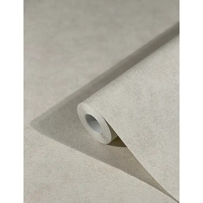 Marburg Sand & Stones Vliestapete Shades - Beigegrau, Uni, 10,05 x 0,53 m - Nahaufnahme einer Rolle Leinwandtapete in einer sanften, neutralen Farbe, die eine subtile Textur und ein elegantes Aussehen für die Wanddekoration bietet.