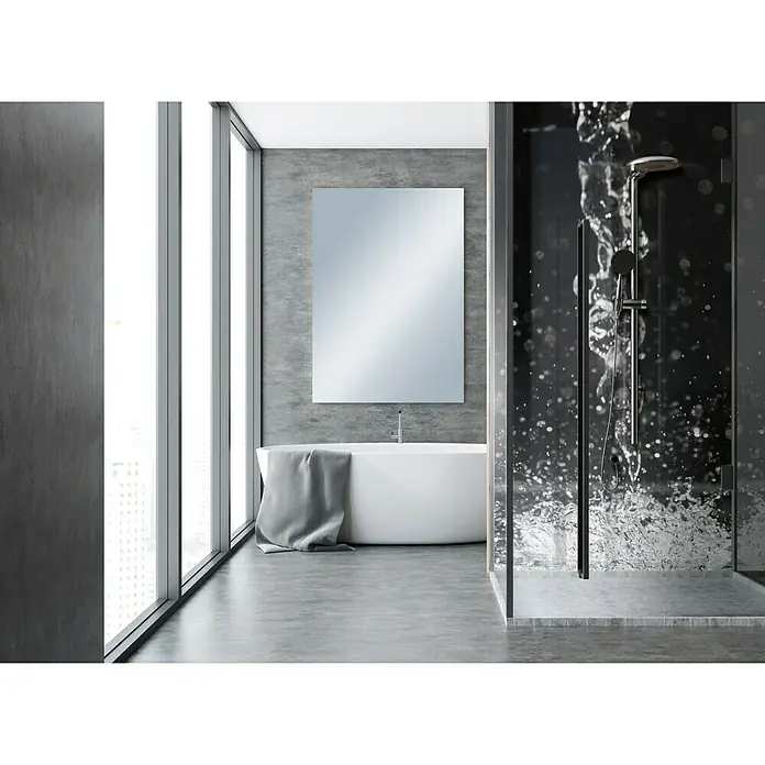 SanDesign Acryl-Verbundplatte - 100 x 250 cm, Waterdrops - Ein modernes Badezimmer mit einer freistehenden Badewanne, einer Dusche mit Glasabtrennung und einem großen Spiegel.