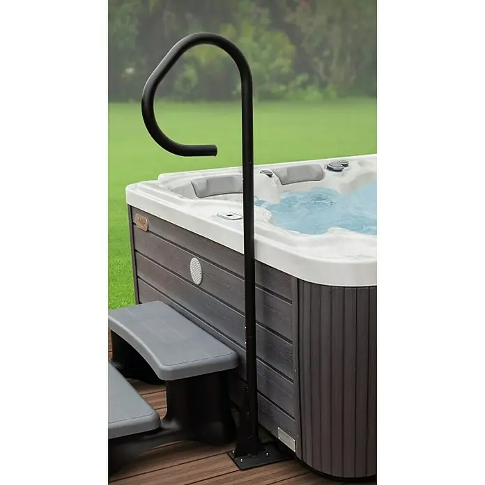 Camargue Whirlpool-Einstiegshilfe - Grau - Das Bild zeigt einen Whirlpool mit einem schwarzen Haltegriff, der den Einstieg erleichtert und zusätzliche Sicherheit bietet.