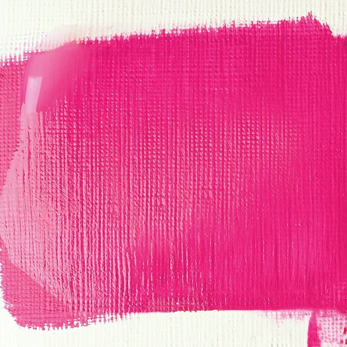 Liquitex Basics Firnis - Transparent, 250 ml, Glänzend - Nahaufnahme eines leuchtend pinkfarbenen Acrylfarbenstrichs auf einer weißen Leinwand, der die Textur und Lebendigkeit der Farbe hervorhebt.