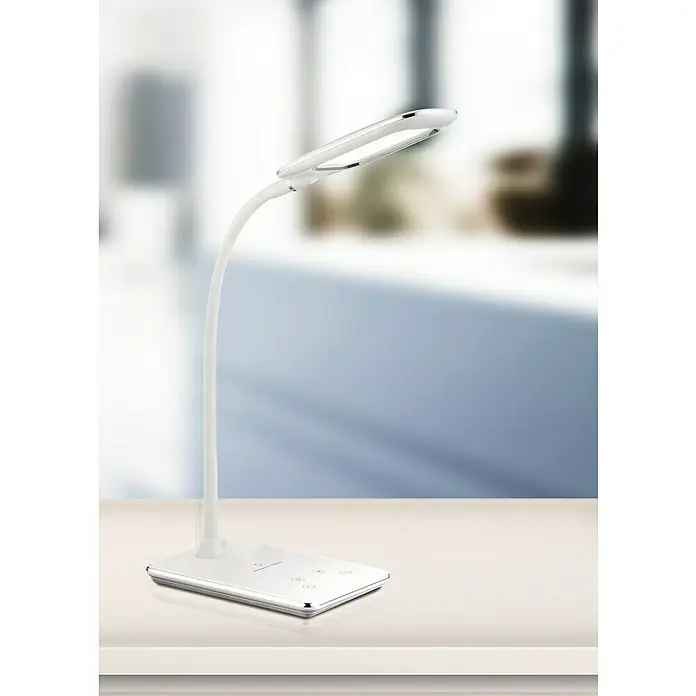 LED-Tischleuchte HEKLA - 5 W, L x B x H: 18,5 x 12,5 x 26 cm, Kaltweiß - Nahaufnahme einer eleganten, weißen LED-Schreibtischlampe mit einem schlanken Design, perfekt für modernes Arbeiten.