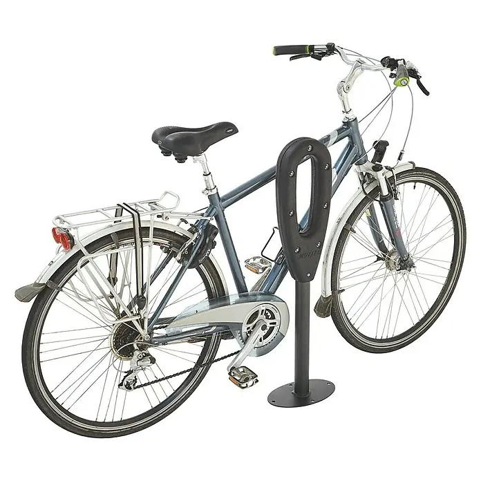 Mottez Fahrradständer - L x B x H: 26 x 16 x 80 cm, 1 Bügel - Ein graues Damenfahrrad steht an einem schwarzen Mottez Fahrradparker, der sich durch sein funktionales Design auszeichnet.