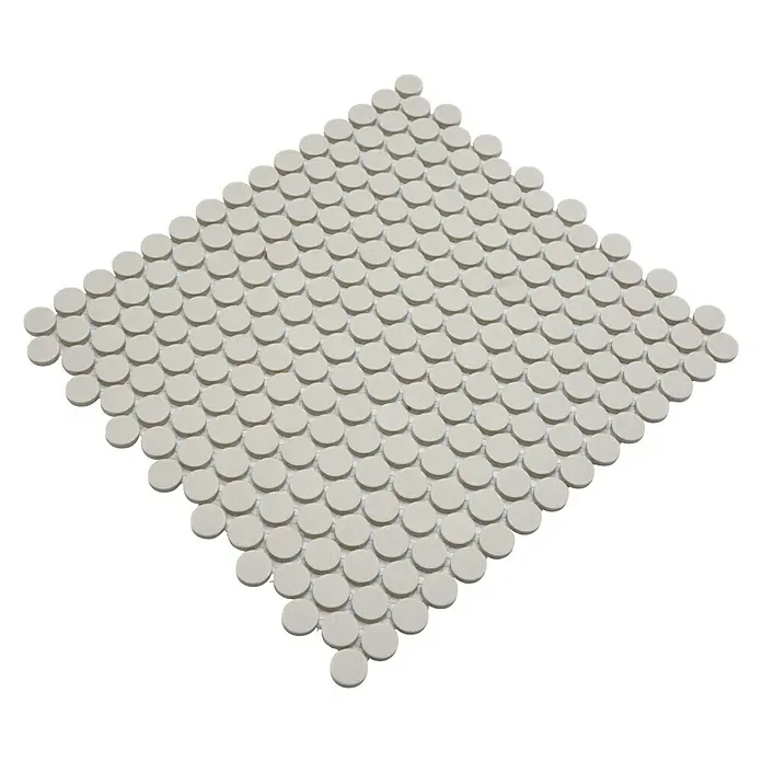 Mosaikfliese Knopf Uni CU K22031,5 x 29,4 cm, Beige, Matt - Detailaufnahme eines Mosaikfliesenmusters mit runden, hellen Fliesen. Ideal für moderne Wand- und Bodengestaltungen in Küche oder Bad.