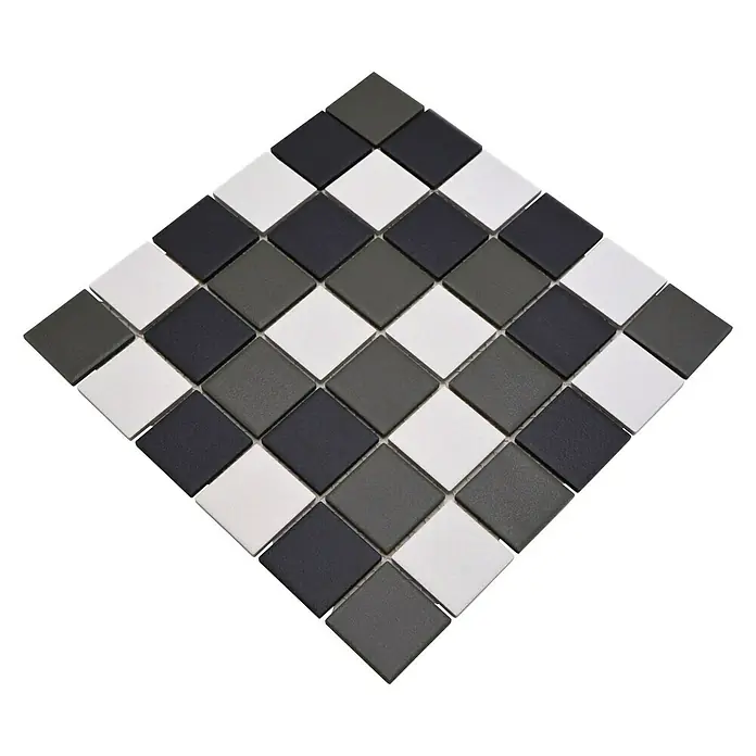 Mosaikfliese Quadrat Mix SAT 543 - 29,8 x 29,8 cm, Schwarz/Grau/Weiß, Matt - Quadratische Fliesen in Schwarz-, Weiß- und Grautönen, die ein Schachbrettmuster bilden, ideal für stilvolle Akzente im Raum.