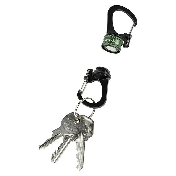 Nite Ize Doppelkarabiner Slidelock 360° Magnetic Lock - L x B: 19 x 2,05 cm, Aluminium, Anthrazit - Nahaufnahme eines Nite Ize-Karabiners mit Schlüsselanhänger und daran befestigten Schlüsseln, sowie einem separaten Karabiner im Hintergrund.