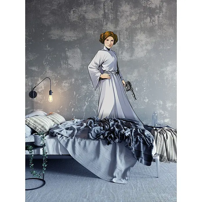 Komar Star Wars Dekosticker Princess Leia XXL - B x H: 127 x 170 cm - Stilvolles Schlafzimmer mit einem Star Wars Leia Wandbild über dem Bett, das dem Raum eine einzigartige Note verleiht und die Fantasie anregt.