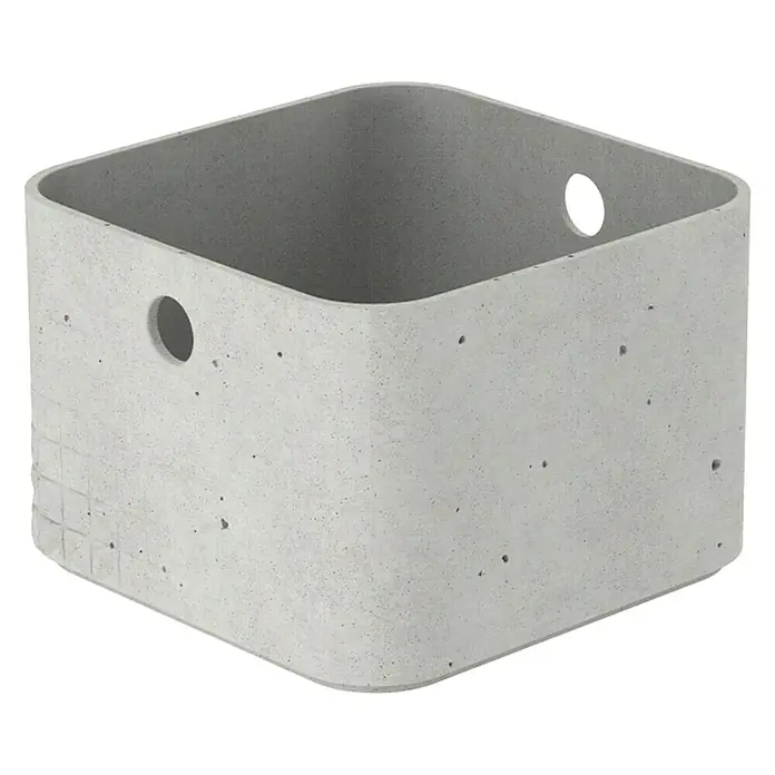 Curver Aufbewahrungsbox Beton XS - L x B x H: 17 x 17 x 12 cm, Material: Kunststoff, Beton - Bild eines grauen, quadratischen Betonübertopfs mit abgerundeten Kanten und Löchern für die einfache Handhabung.