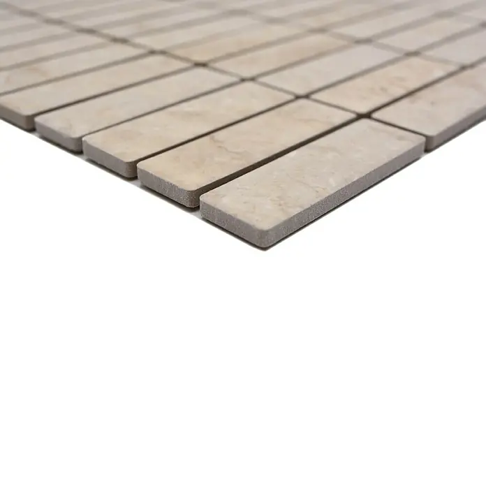 Mosaikfliese Stäbchen Uni ST SO 45 - 29,7 x 29 cm, Beige, Matt - Nahaufnahme von rechteckigen Mosaikfliesen in einem warmen, neutralen Farbton, die ein attraktives Muster bilden. Ideal für stilvolle Wand- oder Bodengestaltung.