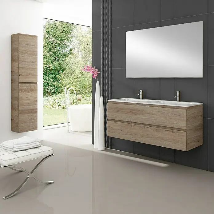 Camargue Espejo de pared Basic - 120 x 80 cm - Interior de baño con un moderno tocador con doble lavabo, un espejo y un armario de pared a juego.