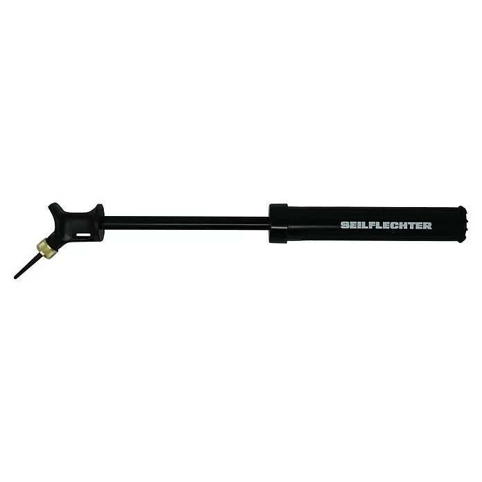 Seilflechter Bomba de aire - Específico para: Defensas para embarcaciones - Herramienta negra SEILFLECHTER para empalmar cabos con collar de color latón y mango texturizado.