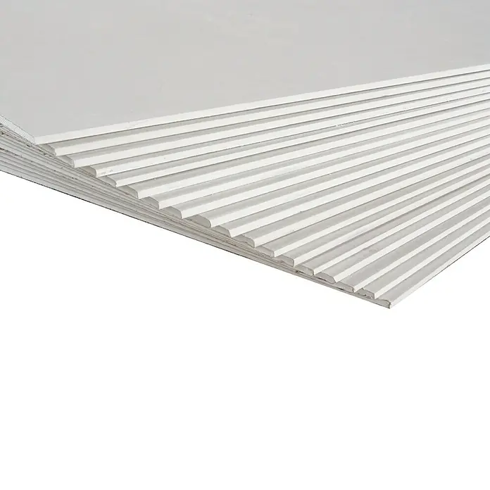 Placa de yeso laminado STD 13 - 2 x 1,2 m, Espesor: 12,5 mm - Pila de placas de yeso. Estas placas robustas son ideales para la construcción interior, ofreciendo una superficie lisa para paredes y techos.