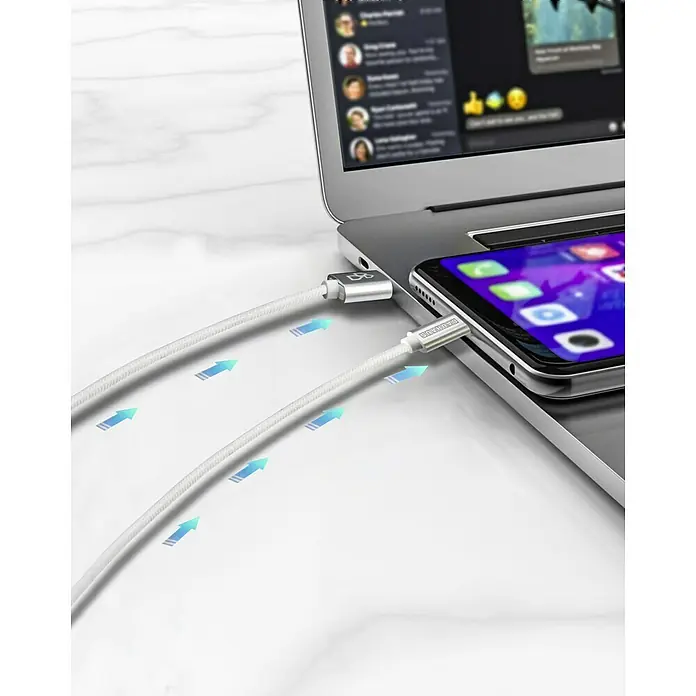 BAUHAUS USB-Ladekabel - Weiß, 1 m, USB A-Stecker, Lightning-Stecker - Weißes USB-Kabel verbindet Laptop und Smartphone für Datenübertragung oder Aufladen.
