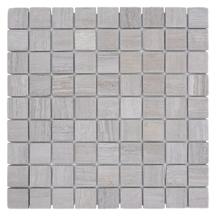 Mosaikfliese Quadrat Uni MOS 32/2012 - 30,5 x 30,5 cm, Grau, Matt - Detailaufnahme eines Mosaikfliesenpaneels mit quadratischen, hellgrauen Natursteinelementen für Wand- und Bodenbeläge mit feiner Maserung.