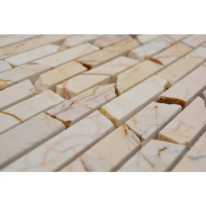 Mosaikfliese Golden Cream MOS BRICK 2807 - 30,5 x 32,2 cm, Cream, Matt - Nahaufnahme von beigen und weißen Marmorfliesen, die ein elegantes und natürliches Muster für Innenräume schaffen.