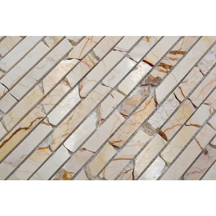 Mosaikfliese Golden Cream MOS BRICK 2807 - 30,5 x 32,2 cm, Cream, Matt - Nahaufnahme von Marmorfliesen mit Streifenmuster, ideal für elegante Innenräume, zeigt die natürliche Schönheit des Steins mit subtilen Farbunterschieden.