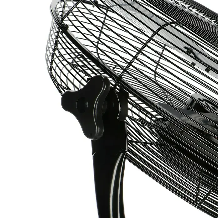 PR Klima Ventilador de pie Speed II - Negro, 45 cm, 135 cm - Primer plano de un ventilador negro con rejilla de alambre y botón de ajuste.