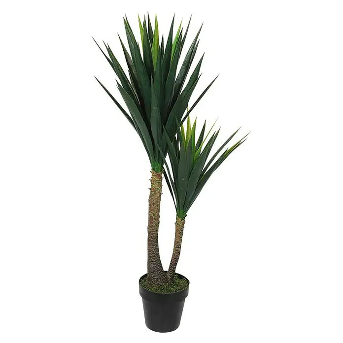 Planta artificial Yucca - Altura: 120 cm, Verde, Plástico - Primer plano de una planta de interior con hojas largas y verdes en una maceta negra, ideal para la decoración interior.