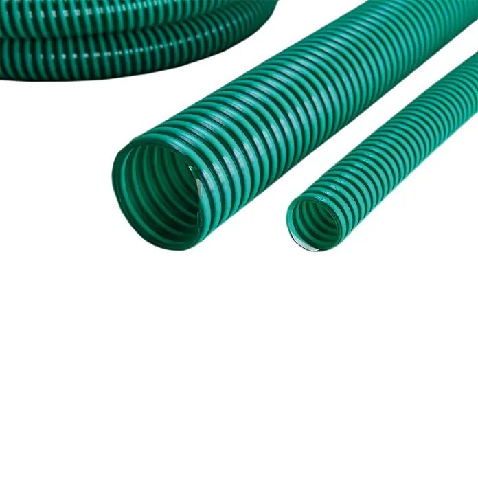Saugschlauch - 8 m, Durchmesser: 32 mm - Ein grüner, spiralförmiger Industrieschlauch für verschiedene Anwendungen. Flexibel und robust für den Einsatz in der Industrie und im Baugewerbe.