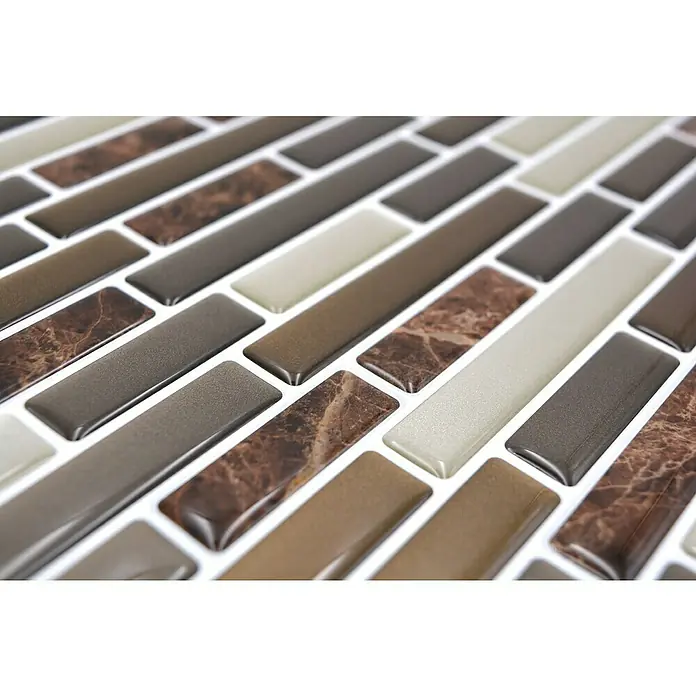 Selbstklebemosaik Marble SVM 24088 - 23,6 x 25,5 cm, Mix Braun, Glänzend - Nahaufnahme von rechteckigen braunen und weißen Wandfliesen, die ein stilvolles und modernes Muster erzeugen.