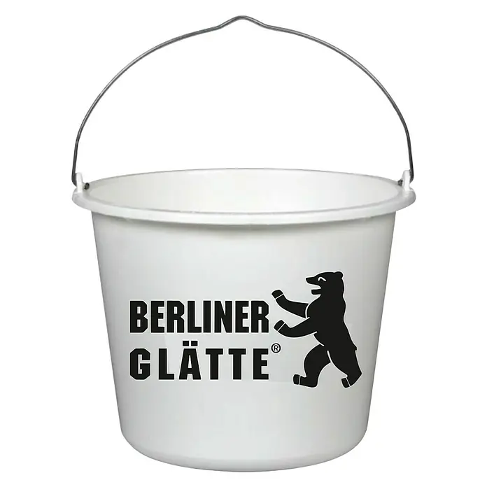 Berliner Glätte Baueimer Berliner Glätte - Fassungsvermögen: 12 l - Eimer Berliner Glätte mit dem Berliner Bär. Der Eimer ist Weiß und hat einen silberfarbenen Henkel zum tragen und der Schriftzug ist in Schwarz.