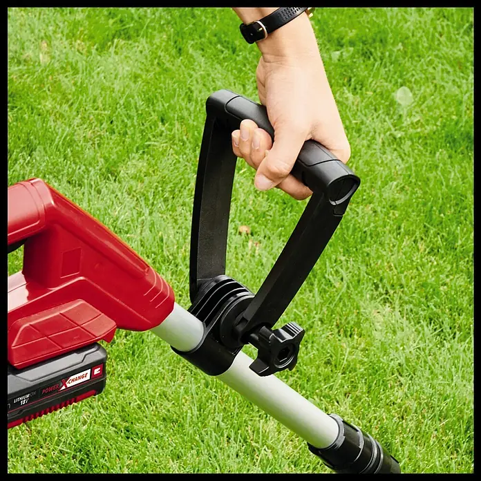Einhell Power X-Change 18V Akku-Rasentrimmer - 18 V, 2 Ah, Li-Ionen, 1 Akku, Schnittbreite Messer: 24 cm - Nahaufnahme eines Akku-Rasentrimmers mit verstellbarem Zusatzhandgriff für komfortables und flexibles Arbeiten im Garten.