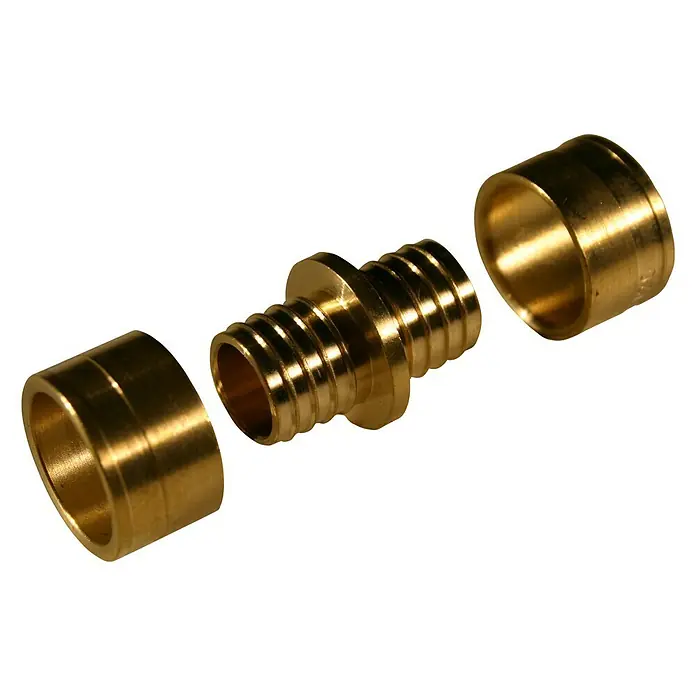 Isoltubex Manguito de unión - 20 mm, Latón - Conexión de tubo de latón con un niple y dos anillos de compresión, presentado sobre un fondo negro.