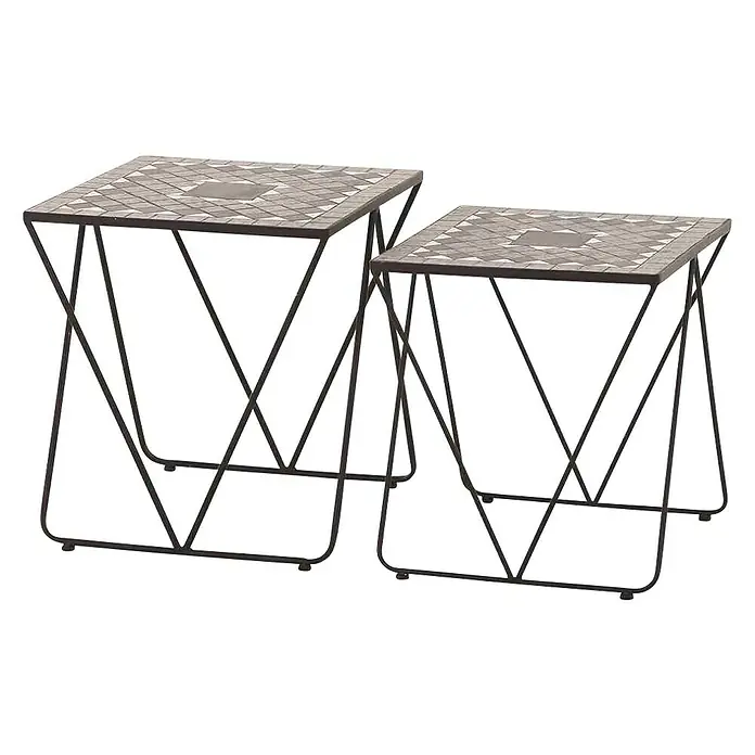 Siena Garden Gartentisch-Set Como - Gesamtumfang: 2 -tlg., L x B x H: 51 x 51 x 56 cm, Stahl, Keramik - Zwei quadratische Beistelltische mit Mosaikoberfläche und kunstvollen Metallbeinen, ideal für Innen- und Außenbereiche.