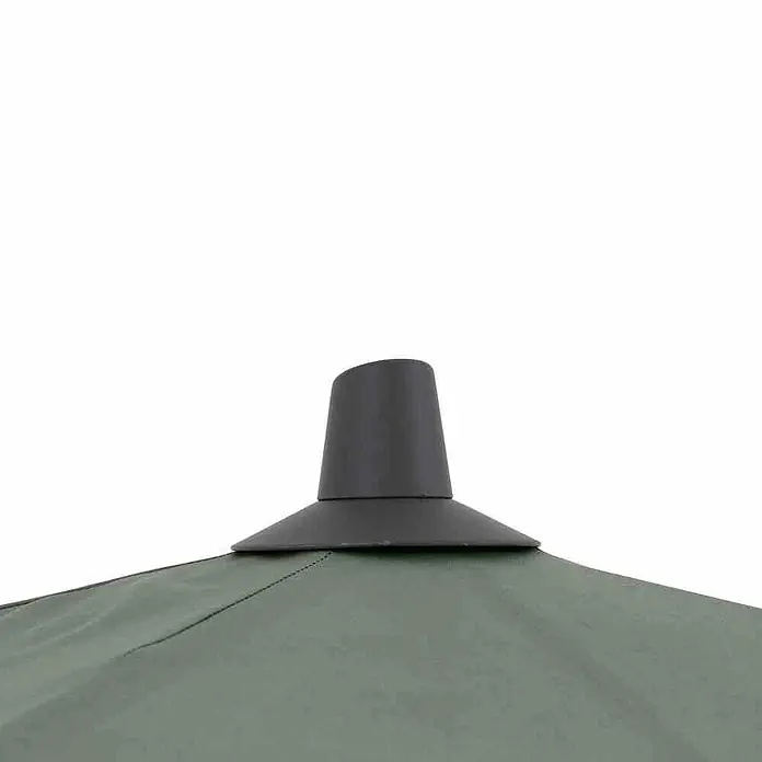 Siena Garden Marktschirm rund Avio - Olive, Durchmesser Bespannung: 350 cm - Nahaufnahme des dunklen Aufsatzes eines Pavillons, der vor einem hellen Hintergrund hervorragt.
