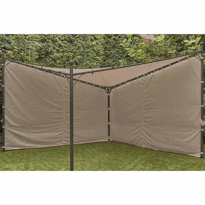 Siena Garden Pavillon-Seitenwände Berlino 400 x 400 cm - 390 x 278 cm - Aufnahme eines Gartenpavillons mit Stoffseitenwänden auf einer grünen Rasenfläche, ideal für Outdoor-Veranstaltungen.