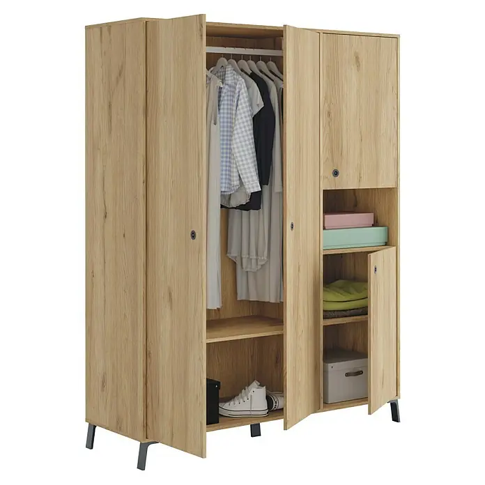 Muebles Pitarch Camila Armario para ropa - L x An x Al: 55 x 150 x 200 cm, Roble gold - Un armario de madera abierto con ropa en perchas y estanterías divididas para cajas y zapatos.