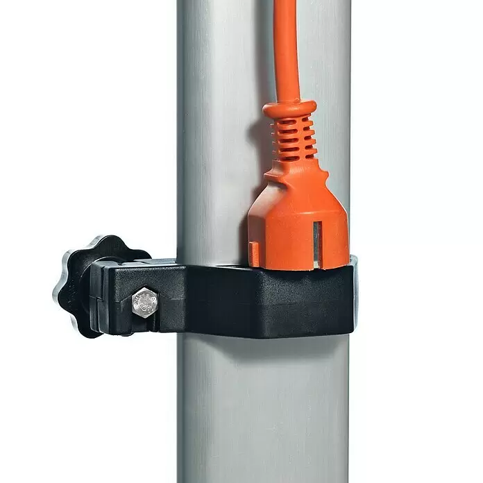 Nilfisk Poliermaschine FM400 D - 1.500 W - Schwarze Klemme mit Sterngriff, die einen orangefarbenen Stecker an einer silbernen Stange hält.