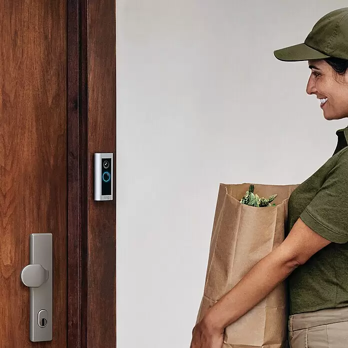 Ring Türklingel mit Kamera Video Doorbell Pro 2 Plug-in - Netzanschluss, Nickel matt, 1536p HD, 2,2 x 4,9 x 11,4 cm, Smarte Steuerung: Ring App - Stimmungsaufnahme