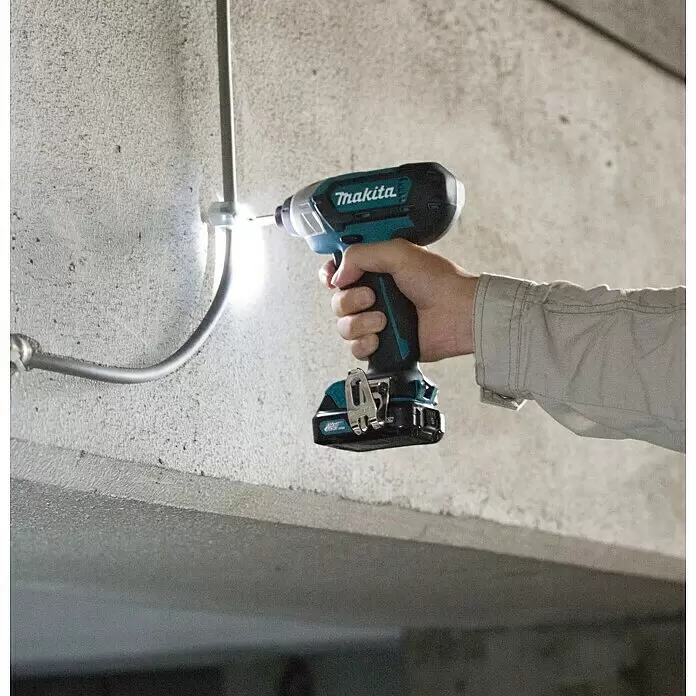 Makita Akku-Schlagschrauber TD110 DZ - 10,8 V, Ohne Akku - Anwendungsbeispiel