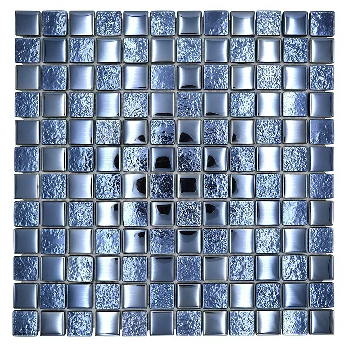 Mosaikfliese Quadrat Crystal Mix XCM 8LU89 - 29,8 x 29,8 cm, Schwarz, Glänzend - Quadratisches Mosaikfliesen-Design in Blautönen, ideal für moderne Bad- oder Küchenprojekte, die eine stilvolle Oberfläche suchen.