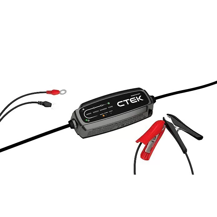 CTEK Automatik-Ladegerät CT5 Powersport EU - Kapazität: 5 Ah - 25 Ah - CTEK Powersport 12V Batterieladegerät, grau/schwarz, mit roten/schwarzen Krokodilklemmen und Ringkabelschuhen.