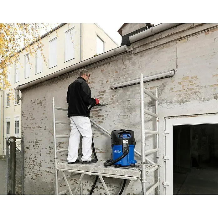 Nilfisk Elektro-Nass- & Trockensauger Attix 30-21 PC1.500 W, Behältervolumen: 30 l Use Shot