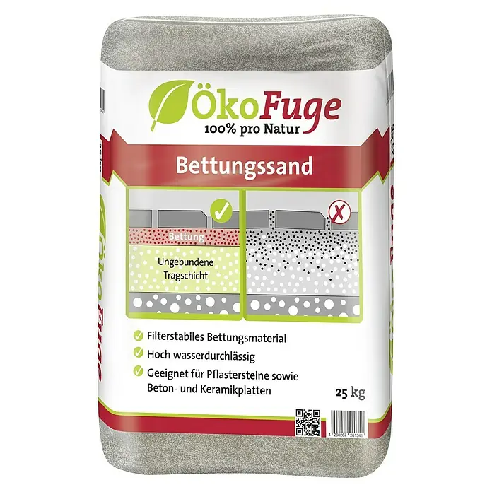 Ökofuge Bettungssand - 25 kg - Bild einer Verpackung von ÖkoFuge Bettungssand, einem Material für Pflastersteine, Beton- und Keramikplatten, das filterstabil und wasserdurchlässig ist.