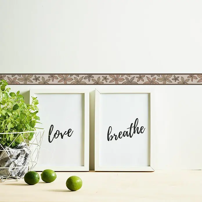 A.S. Création Only Borders 11 Tapetenborte Blüten - Kunststoff, Braun/Beige/Weiß - Wanddekor mit 'Love' und 'Breathe' Schriftzügen, Limes und Pflanze. Perfekt für eine entspannende Atmosphäre im Raum.
