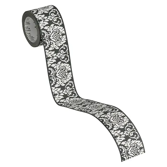 A.S. Création Only Borders 11 Tapetenborte Ornament - Kunststoff, Schwarz/Weiß - Nahaufnahme einer Rolle dekoratives Klebeband mit einem eleganten, floralen Muster auf schwarzem Grund, ideal für Bastelarbeiten und Geschenkverpackungen.