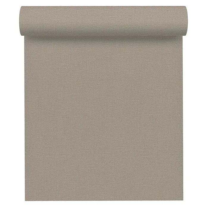 A.S. Création Desert Lodge Vliestapete - Braun, Uni, 10,05 x 0,53 m - Ein Detailbild einer Rolle einfarbiger, sandfarbener Vliestapete mit einer feinen Textur, ideal für stilvolle Wandgestaltungen im Innenbereich.