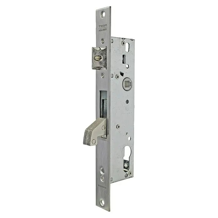 Tesa Assa Abloy Cerradura empotrable para puerta 2240 - Cerradura embutida - Vista detallada de una cerradura de embutir TESA ASSA ABLOY, destacando su diseño y funcionalidad para puertas modernas.