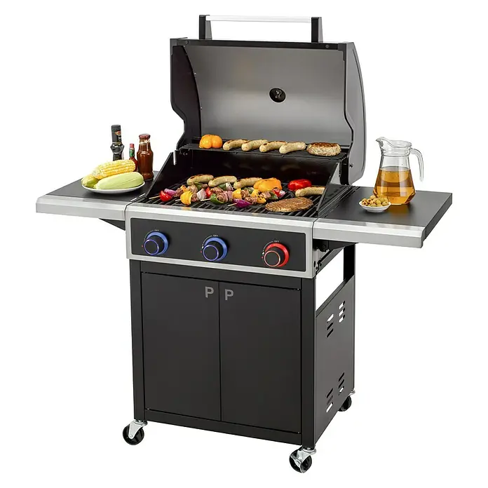 Tepro Gasgrill Keansburg - Grillfläche (B x T): 61 x 43 cm, 10,6 kW, Anzahl Brenner: 3 - Ein Grill mit mehreren Brennern, Speisen darauf und Ablageflächen an den Seiten, perfekt für Grillpartys im Freien.