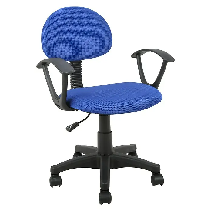 Silla de oficina Leyre - Azul, Ruedas - Silla de oficina azul con reposabrazos y ruedas. La silla es ajustable en altura y ofrece comodidad para largos periodos de tiempo sentado.