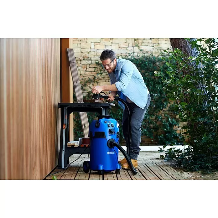 Nilfisk Elektro-Nass- & Trockensauger Multi II 30 T EU - 1.400 W, Behältervolumen: 30 l, Halbautomatisch - Anwendungsbeispiel