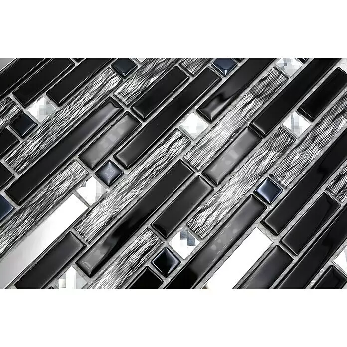 Mosaikfliese Verbund Crystal CM GV478 - 29,8 x 30,4 cm, Schwarz/Silber, Glänzend - Nahaufnahme von glänzenden schwarzen, texturierten silbernen, klaren Glas- und dunkelblauen Mosaikfliesen diagonal angeordnet.
