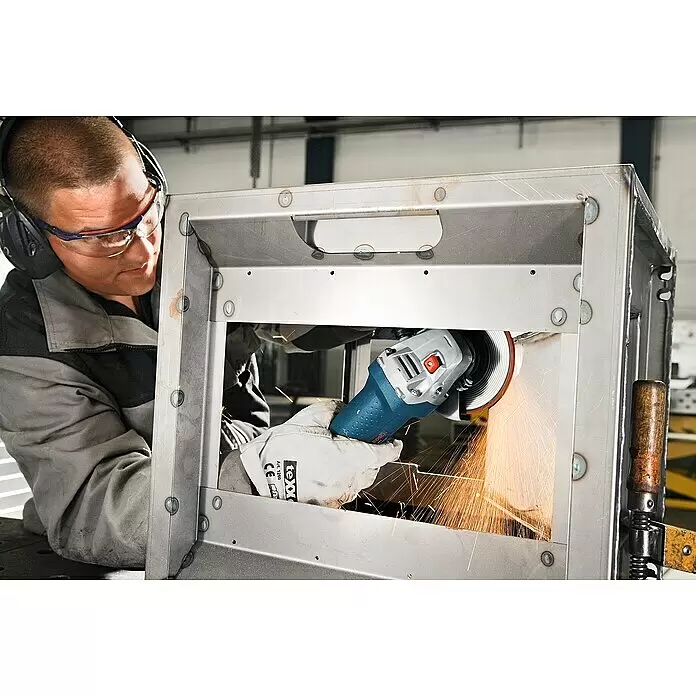 Bosch Professional Elektro-Winkelschleifer GWS 7-125 - 720 W, Durchmesser Scheibe: 125 mm, Leerlaufdrehzahl: 11.000 U/min - Anwendungsbeispiel